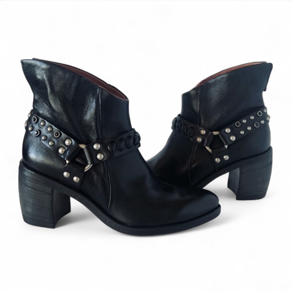 A. S.98 Rory Studded Harness Ankle Boots Black Leather Women’s 41 EU 9.5 US - Picture 3 of 16